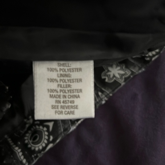 CB Established 1962.. Womens Puffer Vest Paisley Handkerchief print - Picture 9 of 16